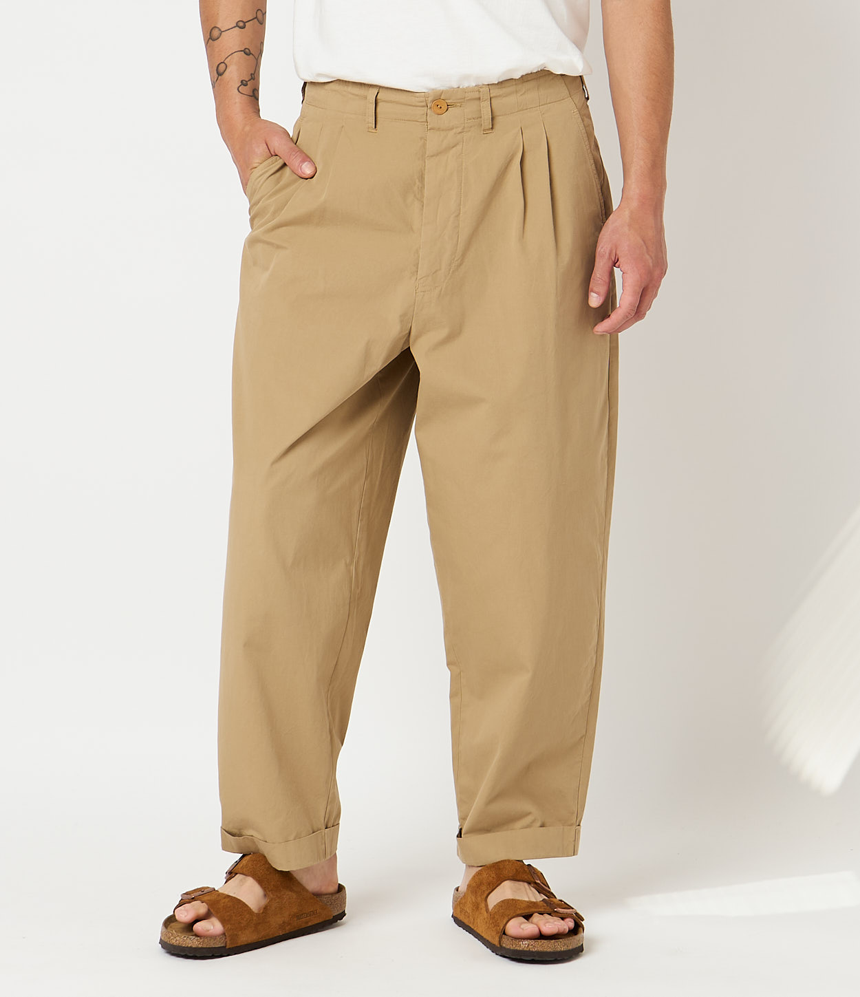 Khaki Men Merz B. Schwanen PANTS03 pleated-front Pants | MERZ0895346